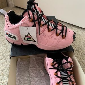 FILA Pink Trailpacer Sneaker